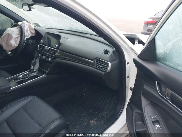 1HGCV1F33JA099724 Honda Accord Sport