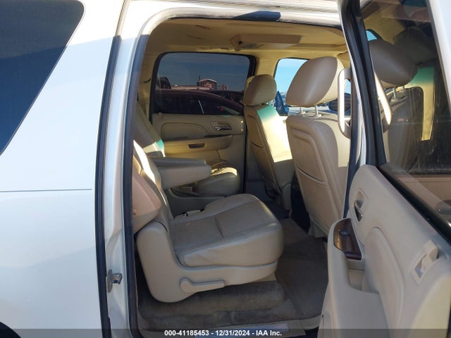 2010 CADILLAC ESCALADE ESV 1GYUKJEF0AR200835 Photo 7
