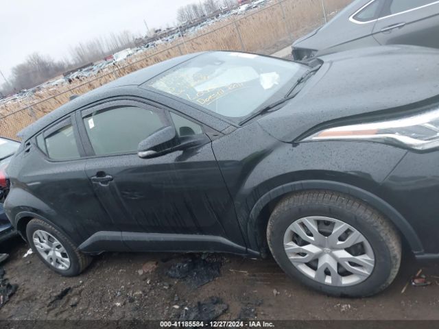 JTNKHMBX6M1100120 Toyota C-HR LE