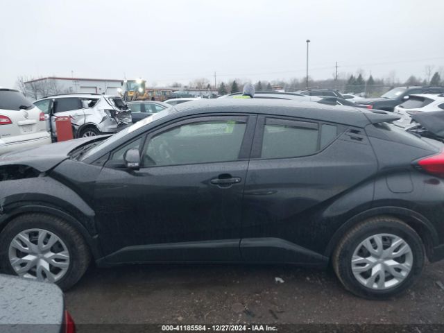 JTNKHMBX6M1100120 Toyota C-HR LE