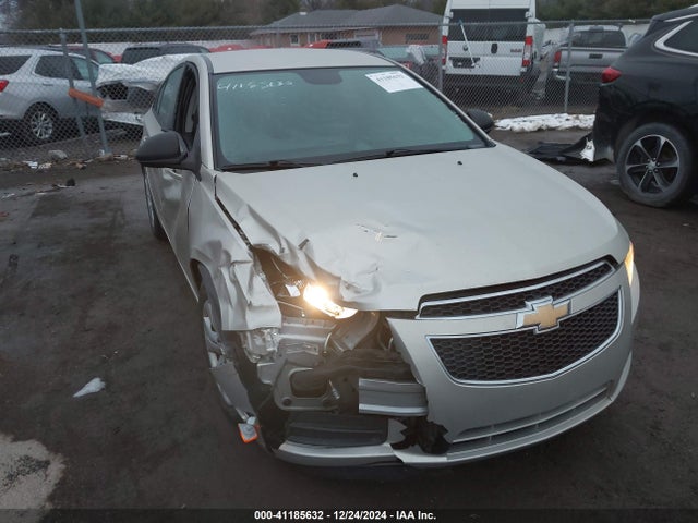 Chevrolet Cruze Ls Auto 2014 1G1PA5SG8E7429588 Image 1