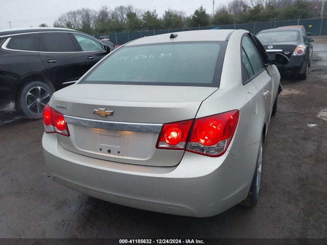 Chevrolet Cruze Ls Auto 2014 1G1PA5SG8E7429588 Image 4