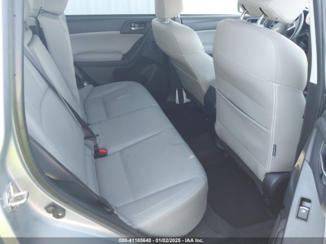 JF2SJARC3JH443093 Subaru Forester 2.5i Limited
