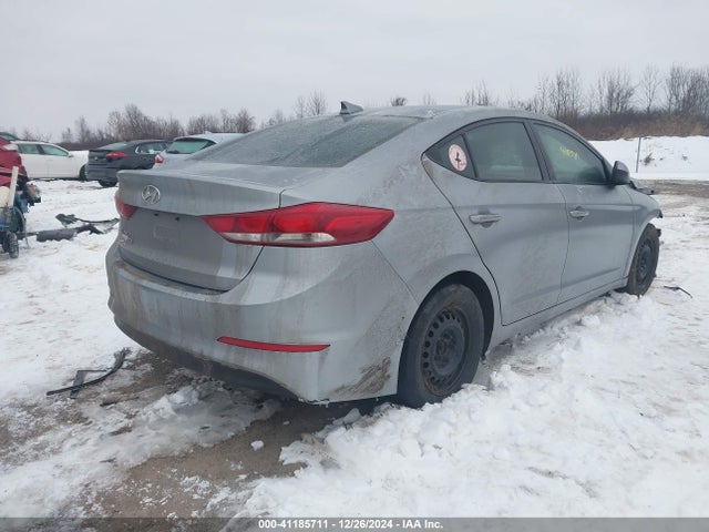 Hyundai ELANTRA SE 2017 5NPD74LF2HH205659 Image 4
