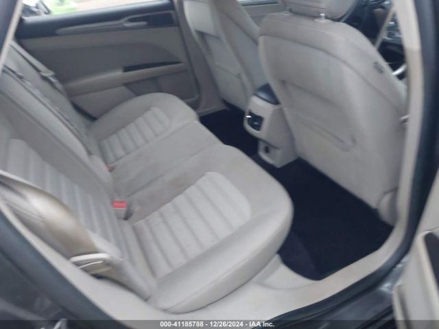 3FA6P0H74HR281826 Ford FUSION SE