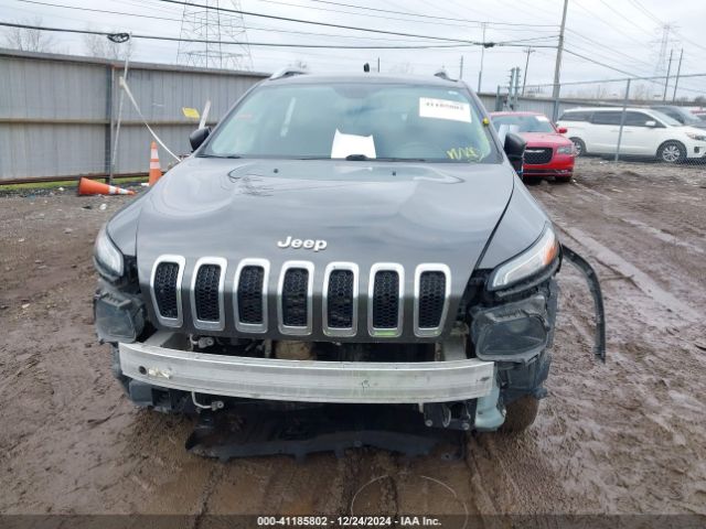 1C4PJMLX0JD549607 Jeep Cherokee Latitude Plus 4x4