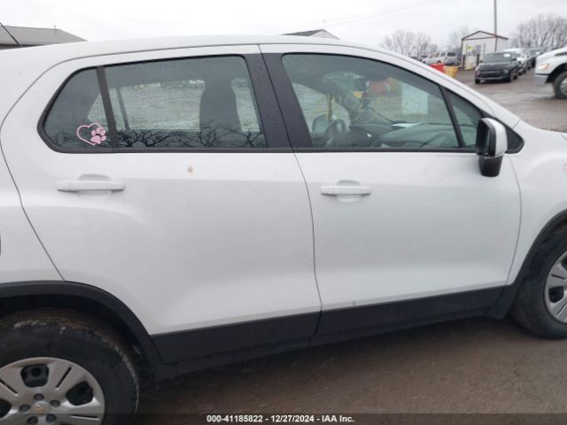 KL7CJKSB0HB232583 Chevrolet TRAX LS