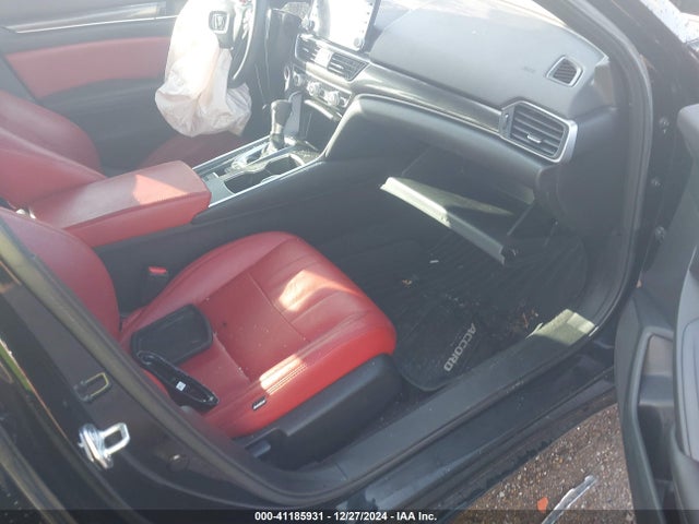 1HGCV1F33NA041084 Honda Accord Sport