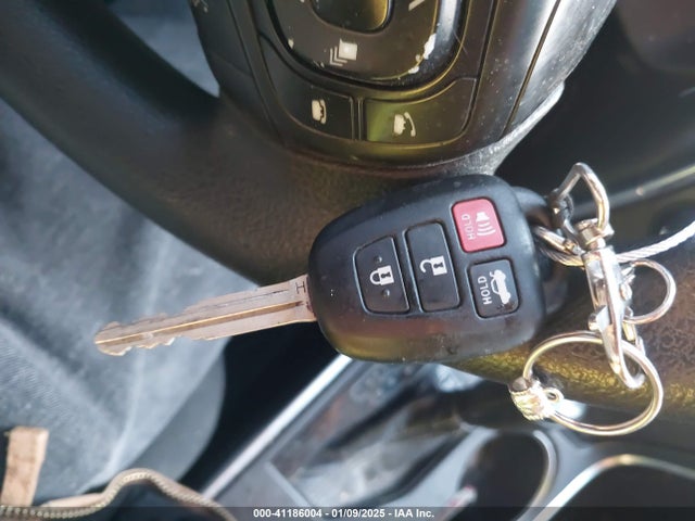4T1BF1FK2HU812339 Toyota CAMRY LE