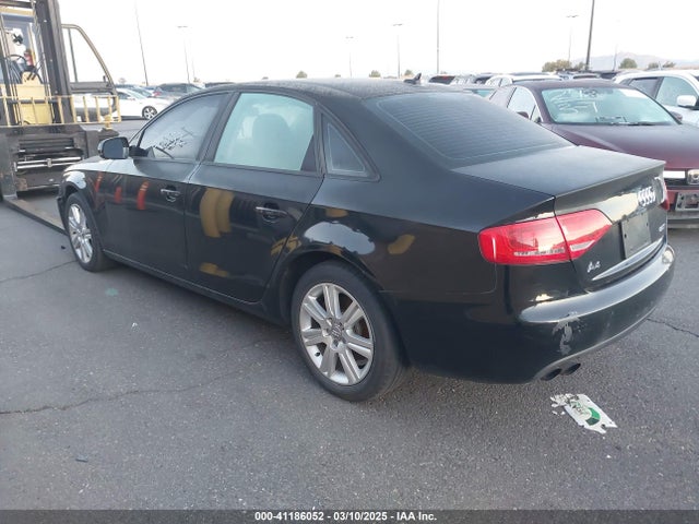 2011 AUDI A4 WAUAFAFL1BN022876 Photo 2