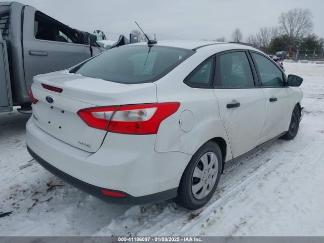 1FADP3E29EL225568 Ford FOCUS S