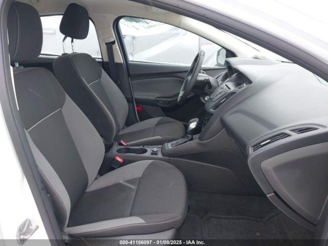1FADP3E29EL225568 Ford FOCUS S