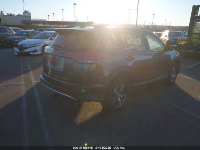 JTMWFREVXHD108129 Toyota Rav4 Xle