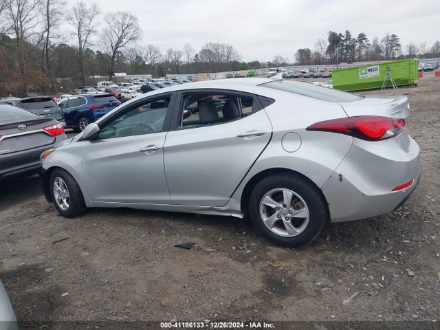 Hyundai ELANTRA SE 2015 5NPDH4AE5FH586704 Image 13