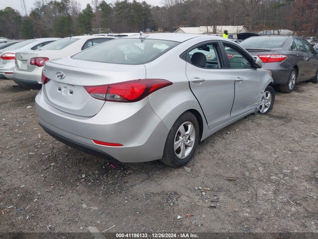 Hyundai ELANTRA SE 2015 5NPDH4AE5FH586704 Image 4