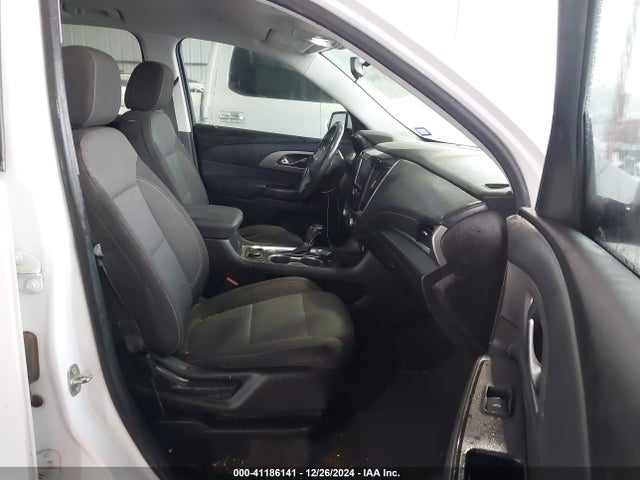 Chevrolet Traverse 1lt 2018 1GNERGKW9JJ231973 Image 5