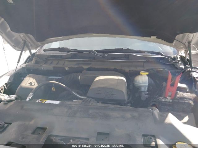 1C6RR6GG1JS324431 RAM 1500 Slt  4x2 6'4 Box