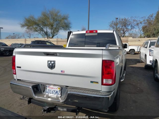 1C6RR6GG1JS324431 RAM 1500 Slt  4x2 6'4 Box