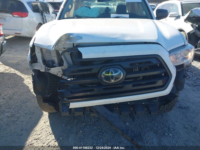 5TFRX5GN9JX121099 Toyota Tacoma Sr