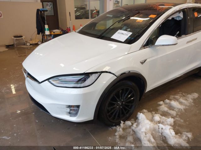 5YJXCBE26JF144747 Tesla Model X 100d/75d/p100d