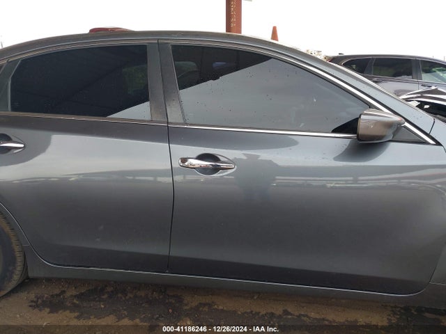 Nissan Altima 2.5 S 2018 1N4AL3AP1JC132991 Image 13