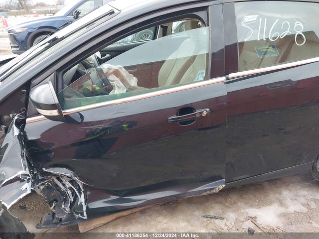 1FADP3N21JL314691 Ford Focus Titanium