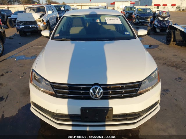 Продажа на аукционе авто 2018 Volkswagen Jetta 1.4t S, vin: 3VW2B7AJ1JM207687, номер лота: 41186279