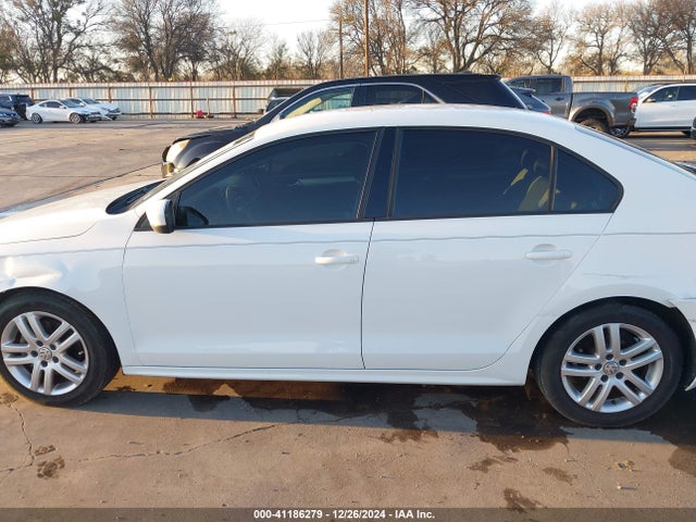 Продажа на аукционе авто 2018 Volkswagen Jetta 1.4t S, vin: 3VW2B7AJ1JM207687, номер лота: 41186279