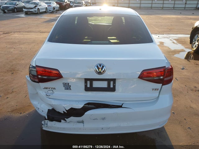 Продажа на аукционе авто 2018 Volkswagen Jetta 1.4t S, vin: 3VW2B7AJ1JM207687, номер лота: 41186279