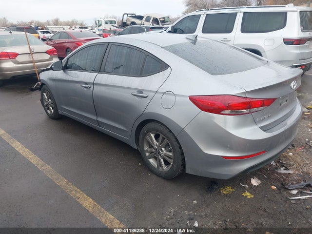 Hyundai ELANTRA SE 2017 5NPD84LF2HH094222 Image 3