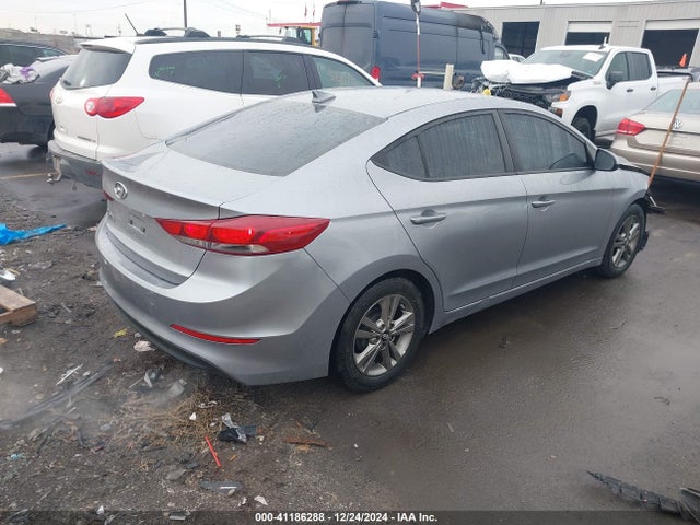Hyundai ELANTRA SE 2017 5NPD84LF2HH094222 Image 4