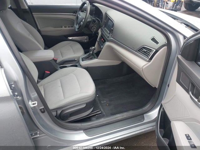 Hyundai ELANTRA SE 2017 5NPD84LF2HH094222 Image 5