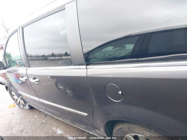 2C4RC1BG1FR629666 Chrysler Town & Country Touring
