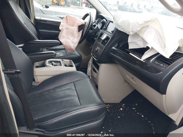 2C4RC1BG1FR629666 Chrysler Town & Country Touring