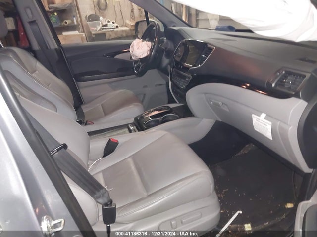 5FNYF6H99LB066351 Honda Pilot Awd Touring 8 Passenger