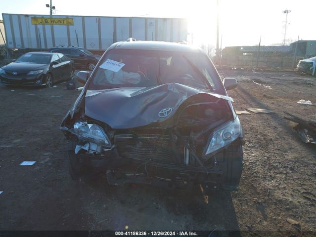 5TDKK3DC6FS607437 Toyota Sienna Le 8 Passenger
