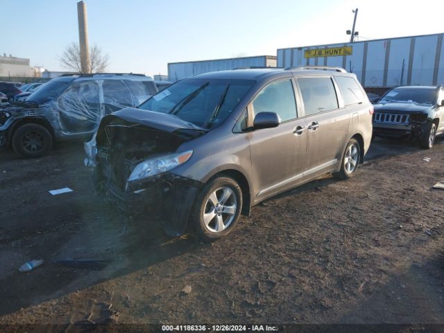 5TDKK3DC6FS607437 Toyota Sienna Le 8 Passenger