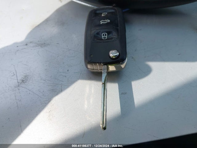 1VWAP7A3XEC008000 Volkswagen Passat 2.5l Wolfsburg Edition