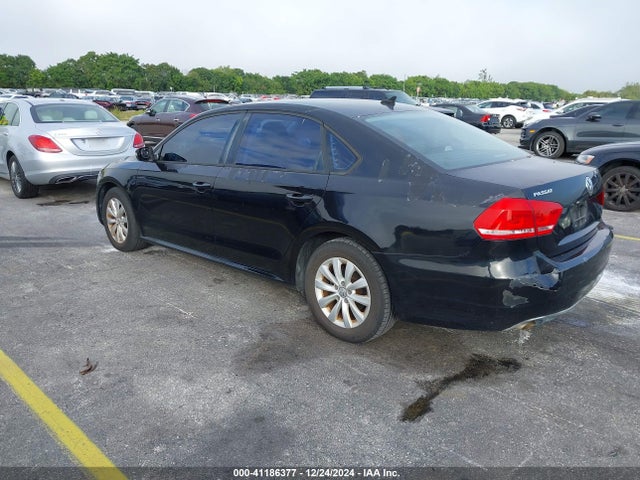 1VWAP7A3XEC008000 Volkswagen Passat 2.5l Wolfsburg Edition