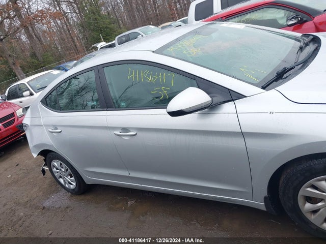 Hyundai ELANTRA SE 2019 5NPD74LF6KH494651 Image 13
