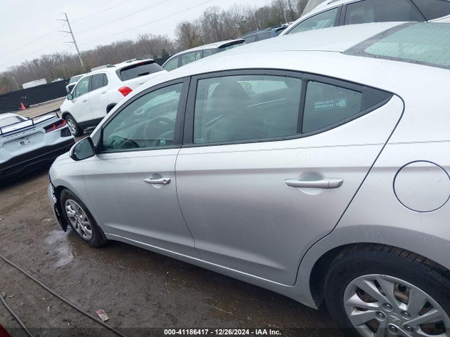 Hyundai ELANTRA SE 2019 5NPD74LF6KH494651 Image 14
