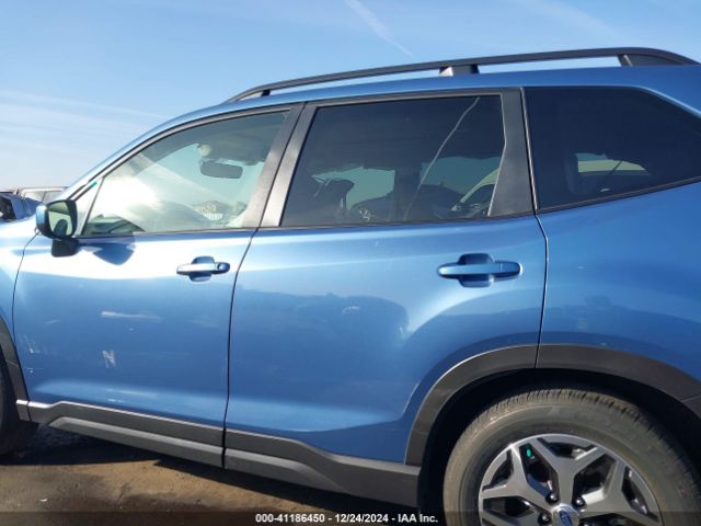 JF2SKAGCXKH595616 Subaru Forester Premium