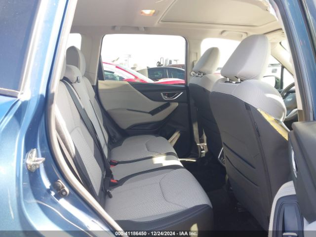 JF2SKAGCXKH595616 Subaru Forester Premium