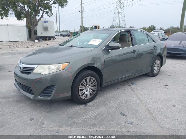 4T1BF1FKXEU726787 Toyota CAMRY L