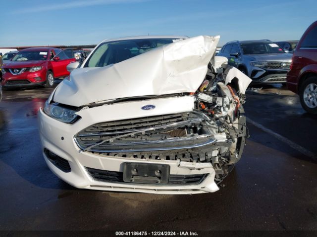 3FA6P0SU1ER112471 Ford Fusion Energi Titanium