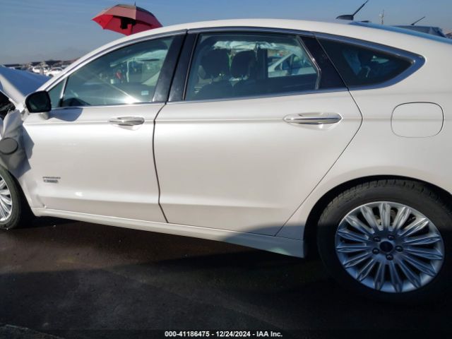 3FA6P0SU1ER112471 Ford Fusion Energi Titanium