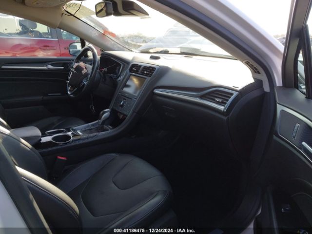 3FA6P0SU1ER112471 Ford Fusion Energi Titanium