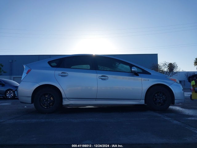Toyota Prius 2015 JTDKN3DU9F1932225 Image 13
