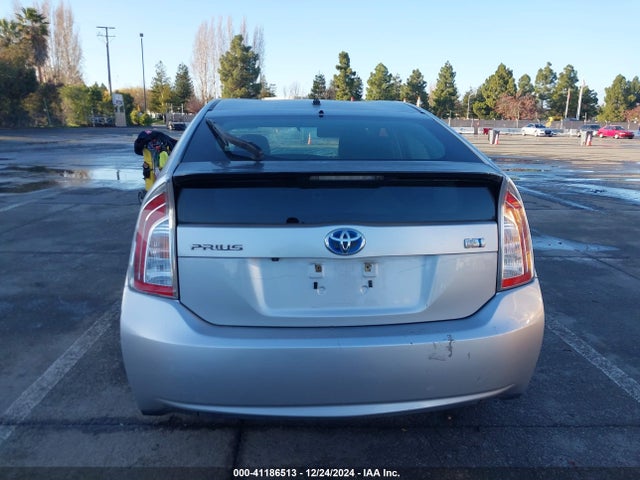 Toyota Prius 2015 JTDKN3DU9F1932225 Image 16
