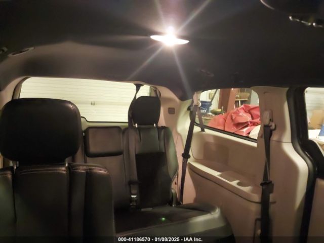 2C4RDGCG8HR807428 Dodge Grand Caravan Sxt